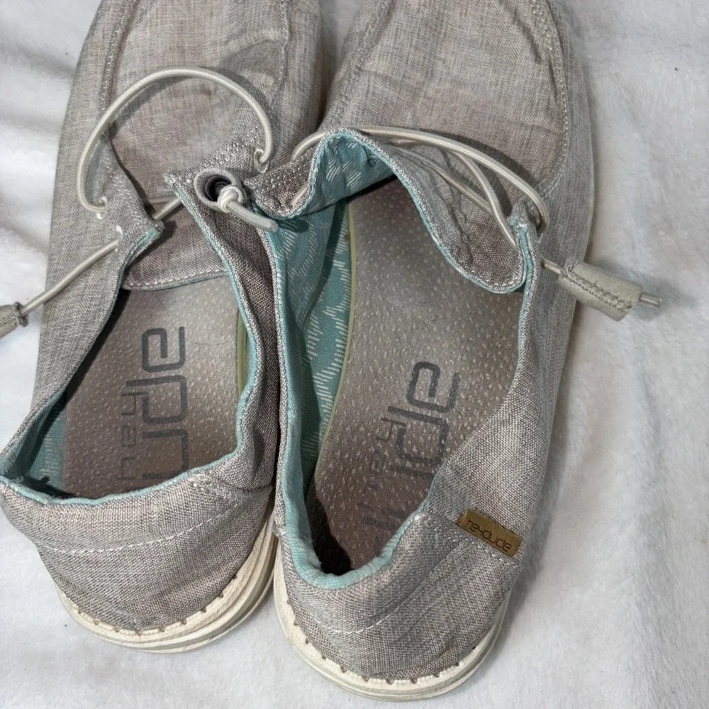 Hey Dude Women's‎ Wendy L Linen Gray teal/green patterned lining 8 Flex Fold EUC